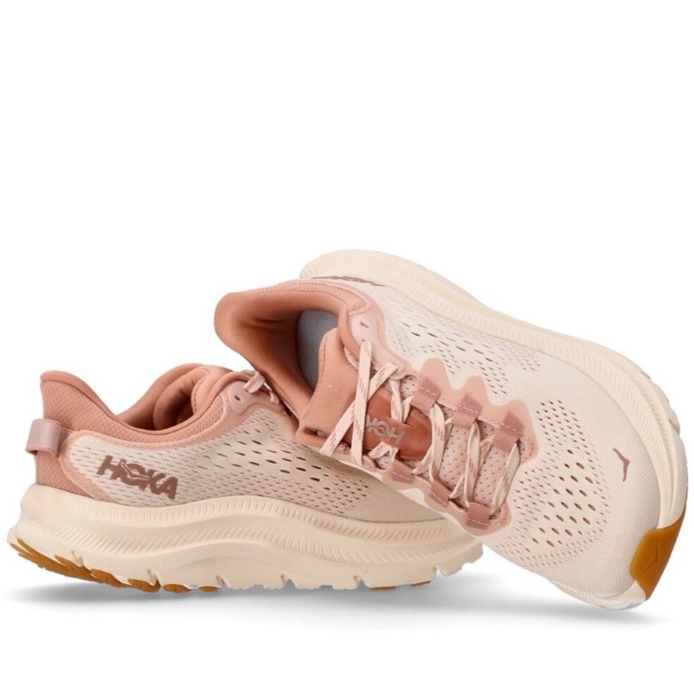 Hoka Kawana 2 size 7 vanilla/sandstone